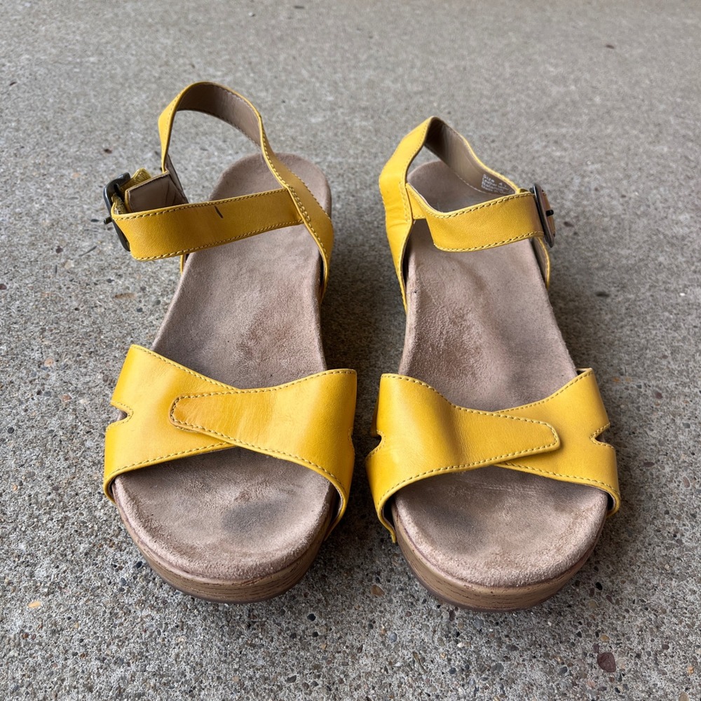 Dansko Tasha Yellow Leather Wedge Sandals Women 41 Comfort Platform Buckle Strap - Picture 10 of 10